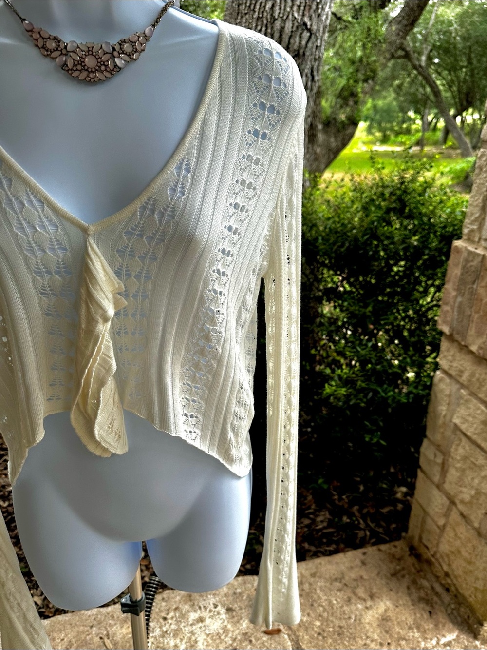 Missguided UK NWT White V-Neck Cropped Knit Pullover Cardigan - Picture 6 of 9